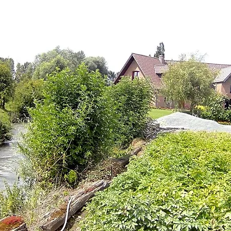 Au Fil De L'eau Bed & Breakfast Saulzoir